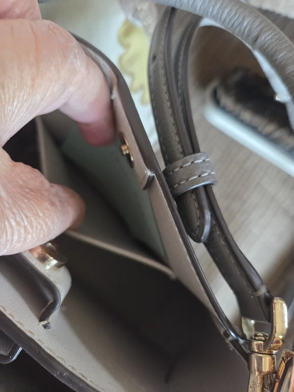 Kate Spade Top-Handle Women's Handbag in Gray with Gold Hardware